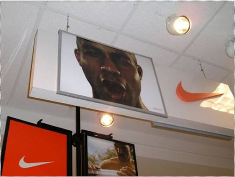 USA, Nike dice: “Here I Am!”