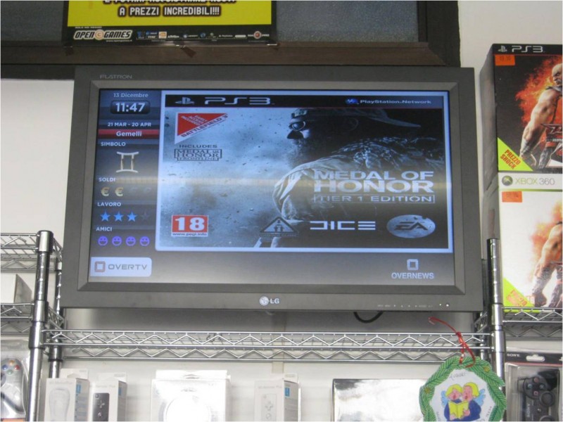 Monitor OverTv per un negozio di videogiochi